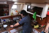 La sala de máquinas: cazuela el viernes y empanadas con vino el domingo, como manda la tradición marinera en Chile