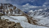 Near the top of Khardung La, just 100 more to climb