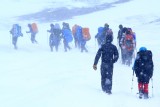 Ultimo día, con ventisca... viento y nieve constante!