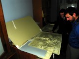 Con Marcelo Arevalo 'explorando' en la biblioteca del museo saleciano Maggiorino Borgatello